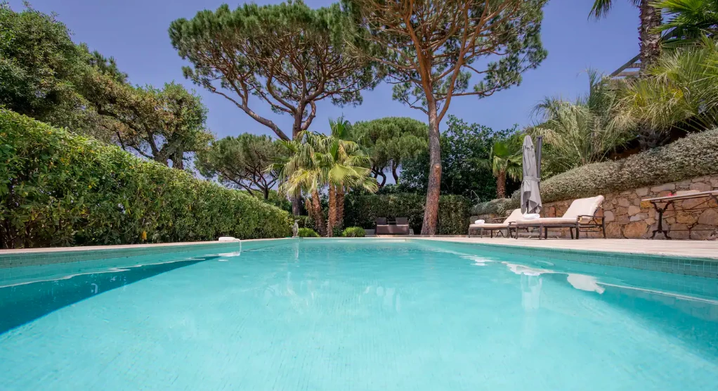 1685009786-Prospectors Luxury real estate Saint Tropez to rent villa France property rental Bellevue 29.webp